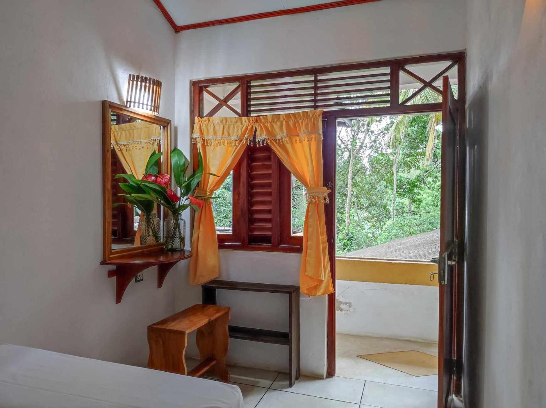 Pahalagawattha Homestay Unawatuna Exterior foto